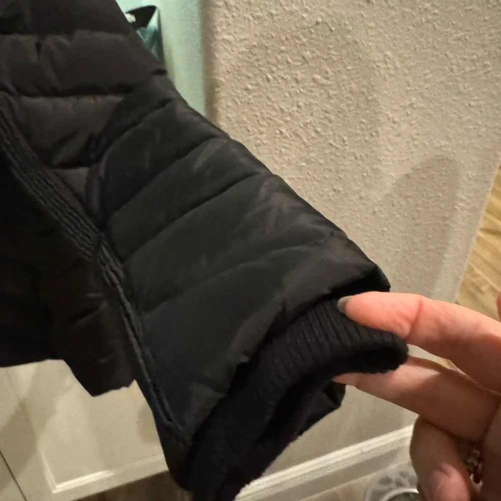 MICHAEL Michael Kors Black Puffer Jacket with Faux Fur Hood - Picture 4 of 5